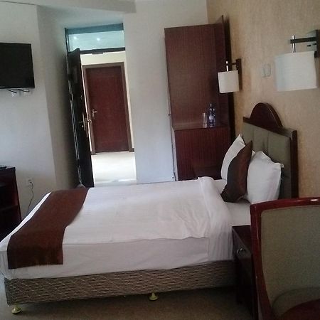 Manrashiwa Hotel Addis Ababa Exterior foto
