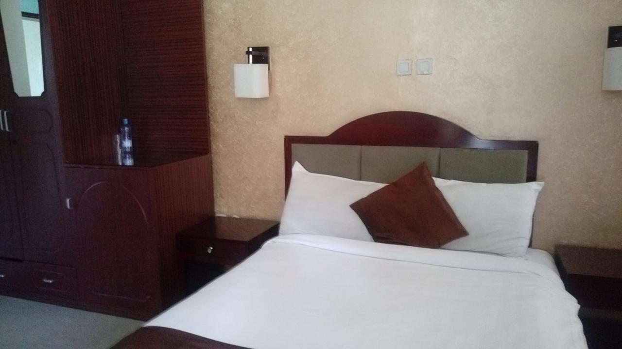 Manrashiwa Hotel Addis Ababa Exterior foto